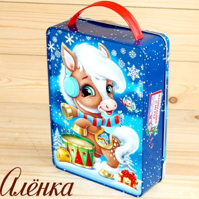 Сладкий новогодний подарок от Аленки в жестяной упаковке в Чашниково