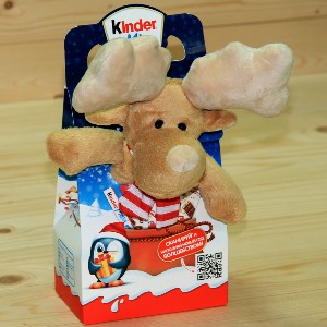 Киндер-подарок с игрушкой Лось весом 137,5 грамм в Чашниково